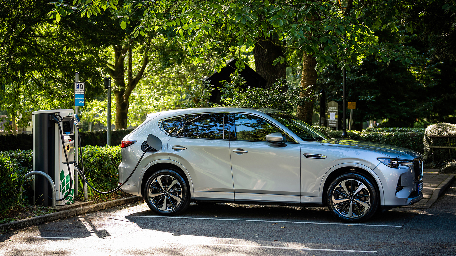 Πρεμιέρα για το αναβαθμισμένο Mazda CX-60